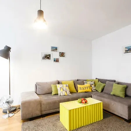 Appartamento City Center With Parking *